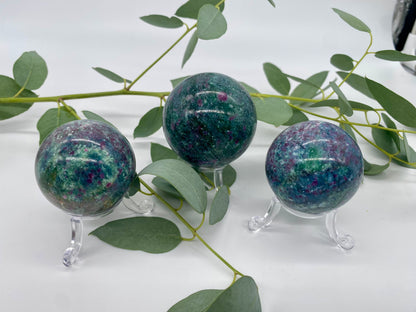 Ruby in Kyanite Kugel